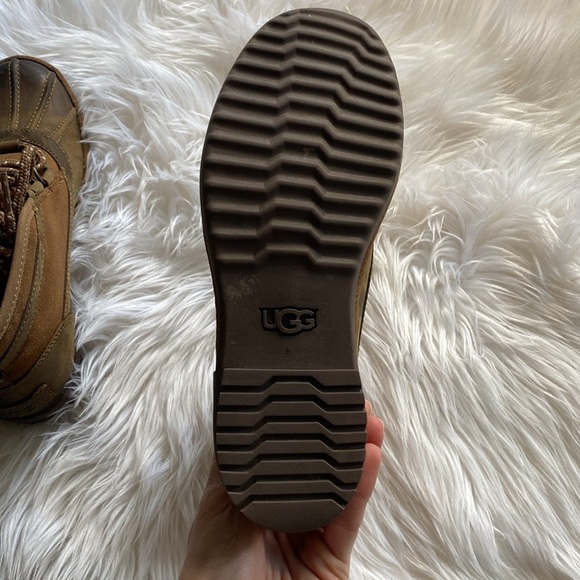 ❄️UGG Greda Shearling waterproof women’s boot 6 brown - Picture 10 of 16